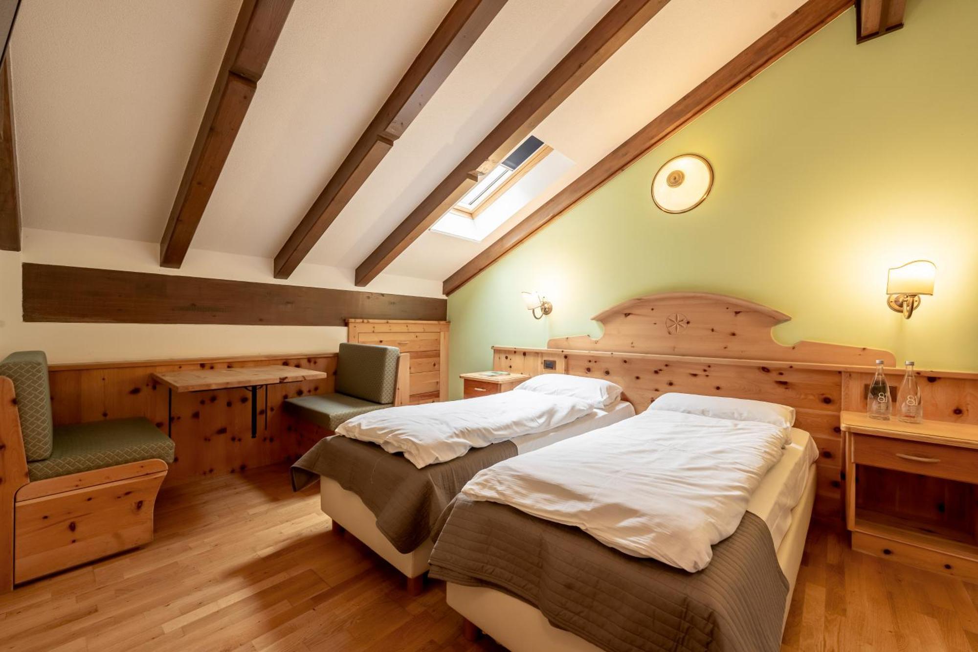 Hotel Villetta Maria Cottage Canazei Eksteriør bilde