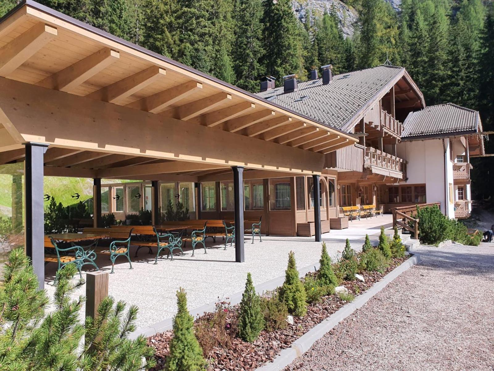 Hotel Villetta Maria Cottage Canazei Eksteriør bilde
