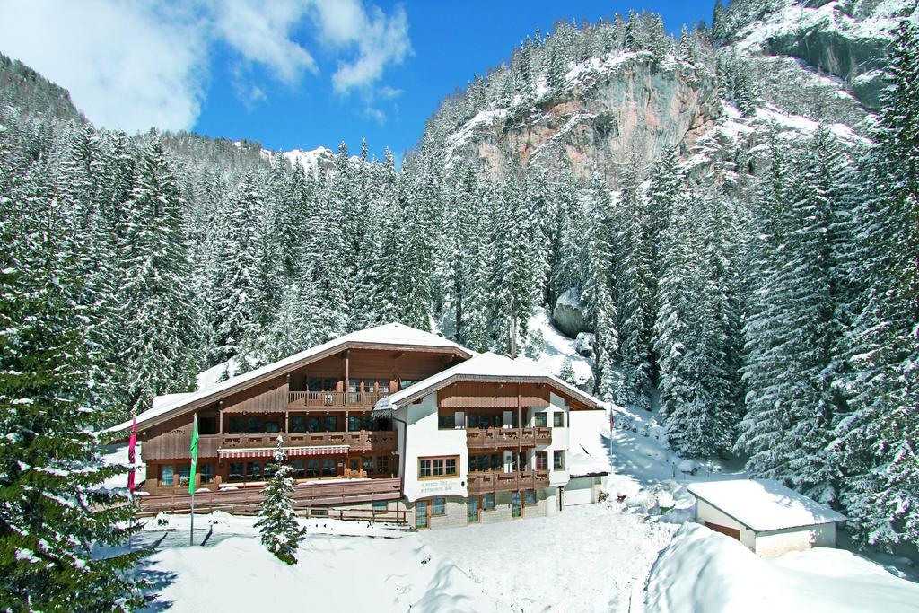 Hotel Villetta Maria Cottage Canazei Eksteriør bilde