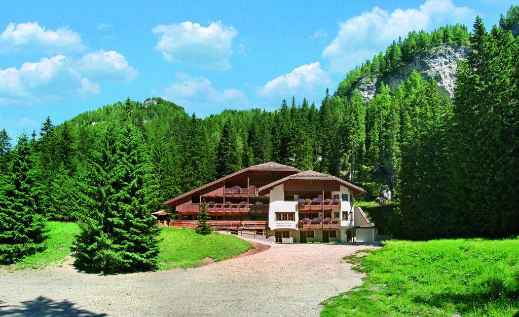 Hotel Villetta Maria Cottage Canazei Eksteriør bilde